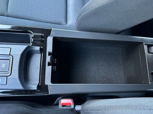 Certified 2026 Toyota Prius LE image 34