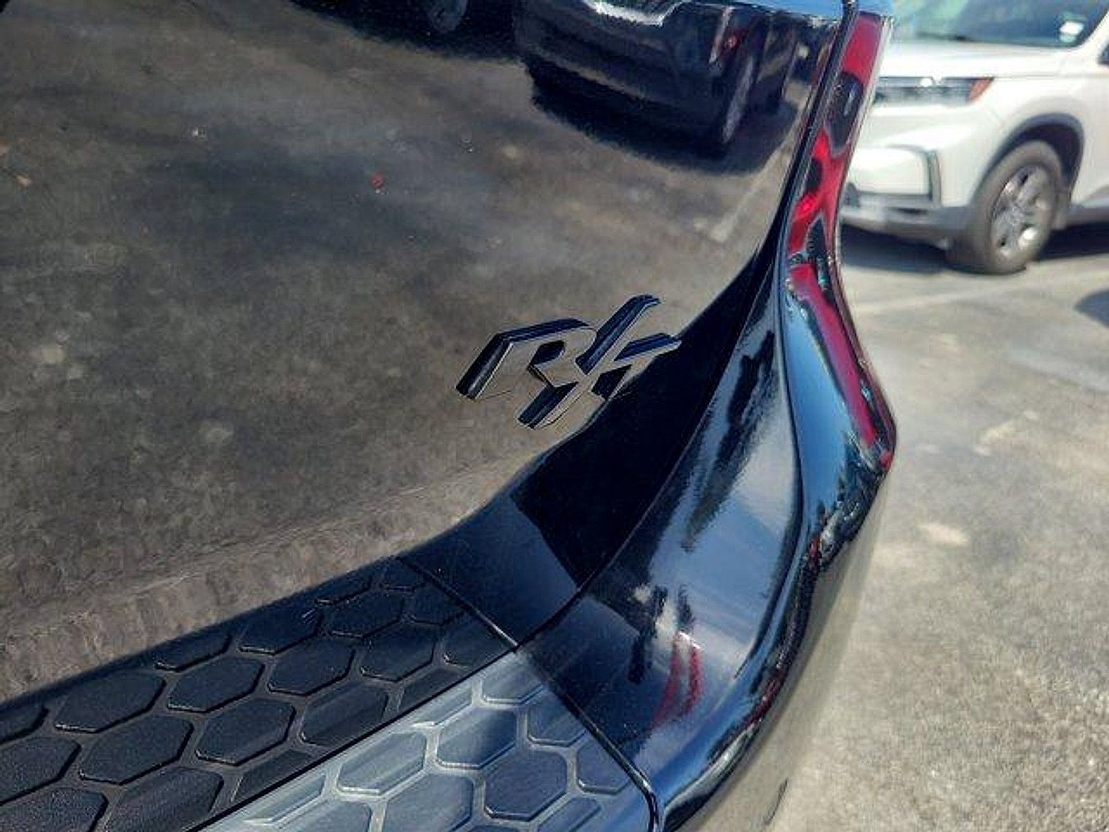 Certified 2023 Dodge Durango R/T w/ Blacktop Package RWD image 10