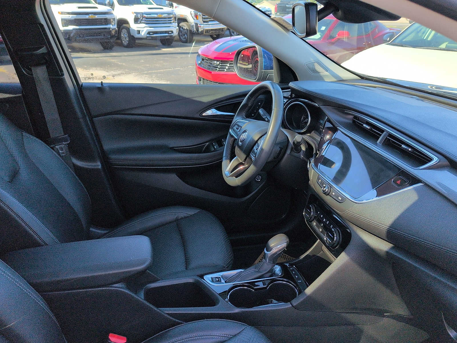 Used 2023 Buick Encore GX Essence w/ Experience Buick Package AWD/4WD image 10