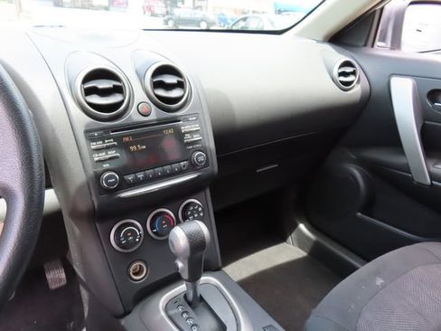 Used 2013 Nissan Rogue S w/ Special Edition Pkg AWD/4WD image 19