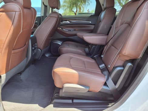 Used 2021 Buick Enclave Avenir w/ Avenir Technology Package FWD image 16