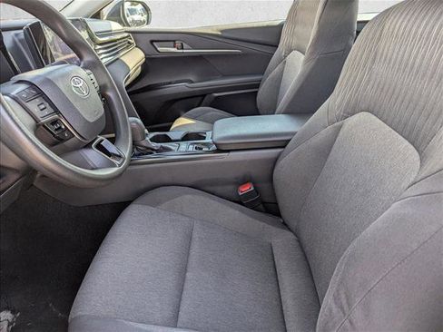 Used 2025 Toyota Camry LE FWD image 22