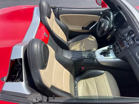Used 2009 Saturn Sky w/ Premium Trim Package RWD image 16