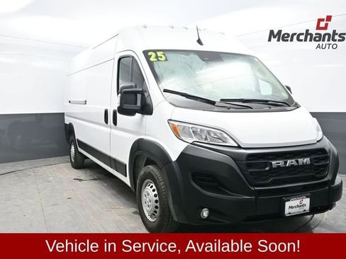 Used 2025 RAM ProMaster 2500 w/ Convenience Group image 1