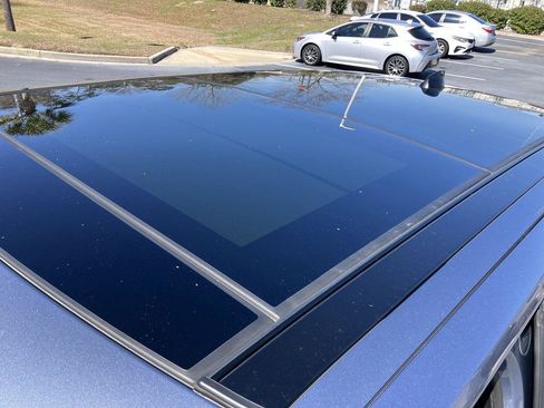 Used 2021 Land Rover Range Rover image 10