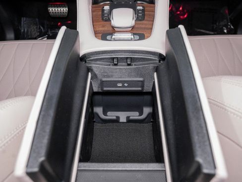 New 2026 Mercedes-Benz GLS 63 AMG 4MATIC image 26