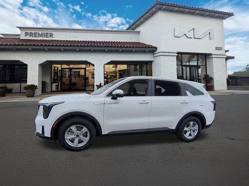 New 2026 Kia Sorento LX FWD image 4