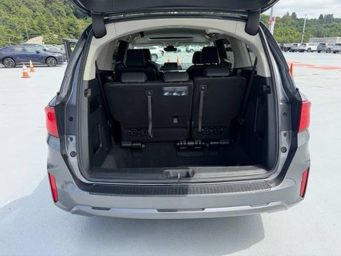 Used 2025 Honda Odyssey EX-L image 9