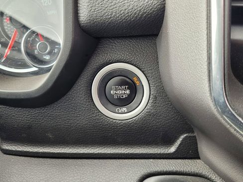 Used 2024 RAM 1500 Laramie image 24