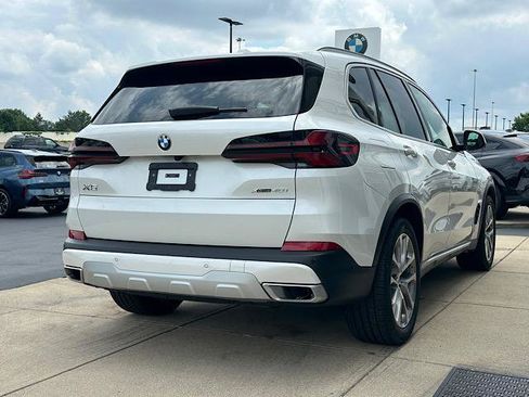 Used 2026 BMW X5 xDrive40i AWD/4WD image 9