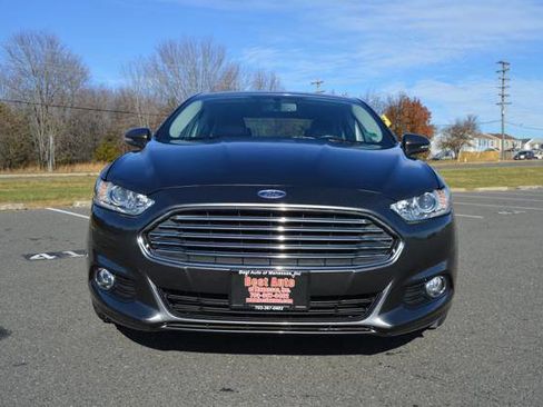 Used 2016 Ford Fusion SE w/ Equipment Group 202A image 2