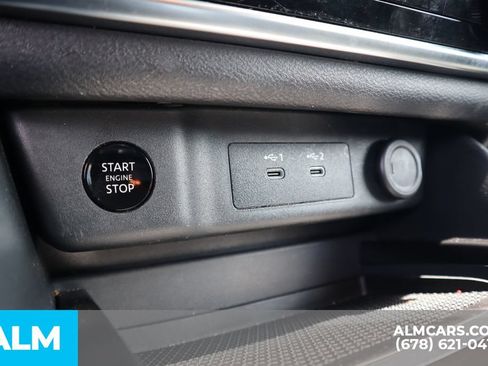 Used 2024 Nissan Rogue S FWD image 30
