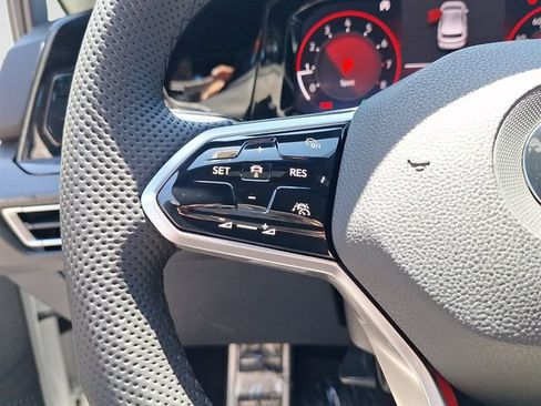 Certified 2022 Volkswagen GTI Autobahn FWD image 19