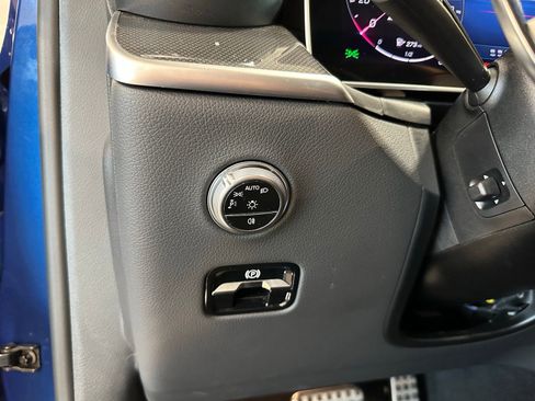 Used 2025 Mercedes-Benz GLC 43 AMG 4MATIC image 25