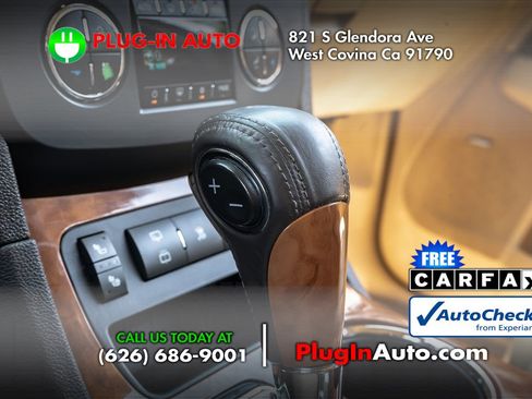 Used 2009 Buick Enclave CXL w/ Driver Confidence Package FWD image 29