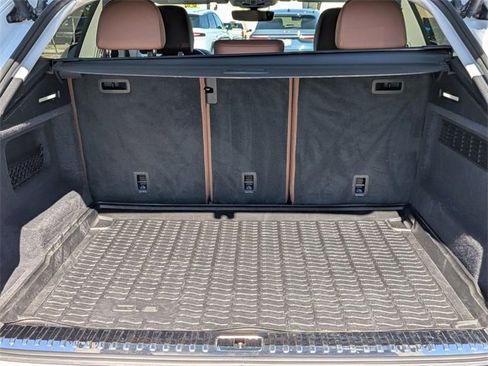 Used 2022 Audi Q8 Premium Plus w/ Premium Plus Package image 30