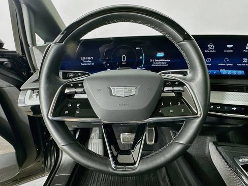 Used 2026 Cadillac Optiq Sport 2 w/ LPO, Floor Liner Package AWD/4WD image 11