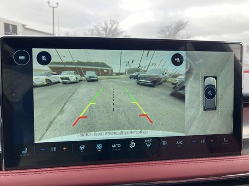 New 2025 Lincoln Corsair Reserve w/ Equipment Group 202A image 29