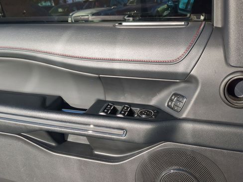 Used 2024 Ford Expedition Max Limited image 12