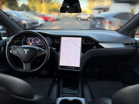Used 2018 Tesla Model X 75D AWD/4WD image 14