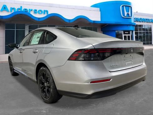 Used 2025 Honda Accord SE image 3