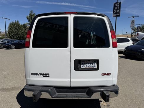 Used 2014 GMC Savana 2500 RWD image 6