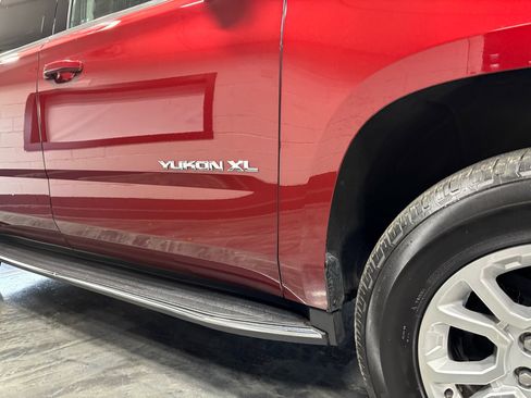 Used 2019 GMC Yukon XL SLT w/ Open Road Package image 12