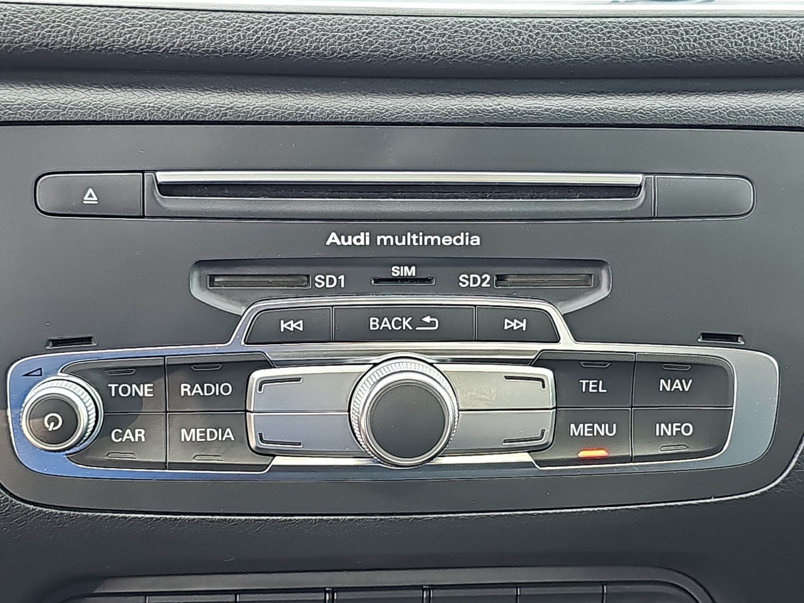 Used 2018 Audi Q3 2.0T Premium Plus AWD/4WD image 26