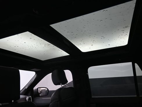 Used 2020 Ford Expedition XLT w/ Equipment Group 202A image 2