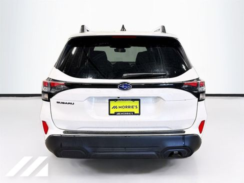 Used 2025 Subaru Forester Premium AWD/4WD image 6