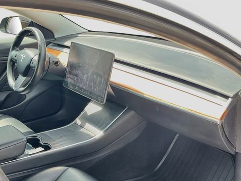 Used 2019 Tesla Model 3 Standard Range Plus RWD image 30