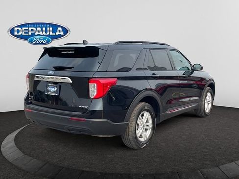 Used 2024 Ford Explorer XLT AWD/4WD image 7