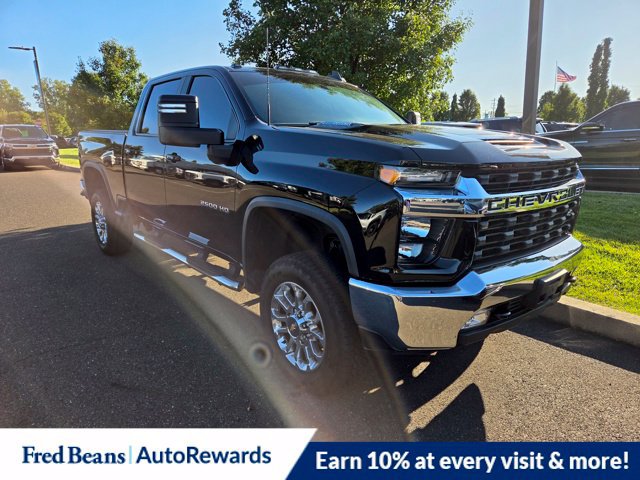 Used 2022 Chevrolet Silverado 2500 LT w/ Convenience Package AWD/4WD image 1