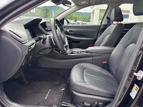Used 2023 Hyundai Sonata Limited w/ Cargo Package FWD image 10
