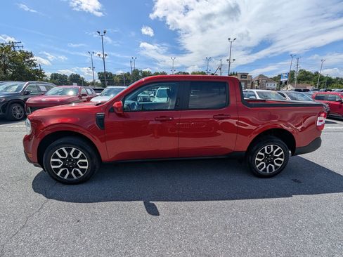 Used 2022 Ford Maverick Lariat FWD image 2