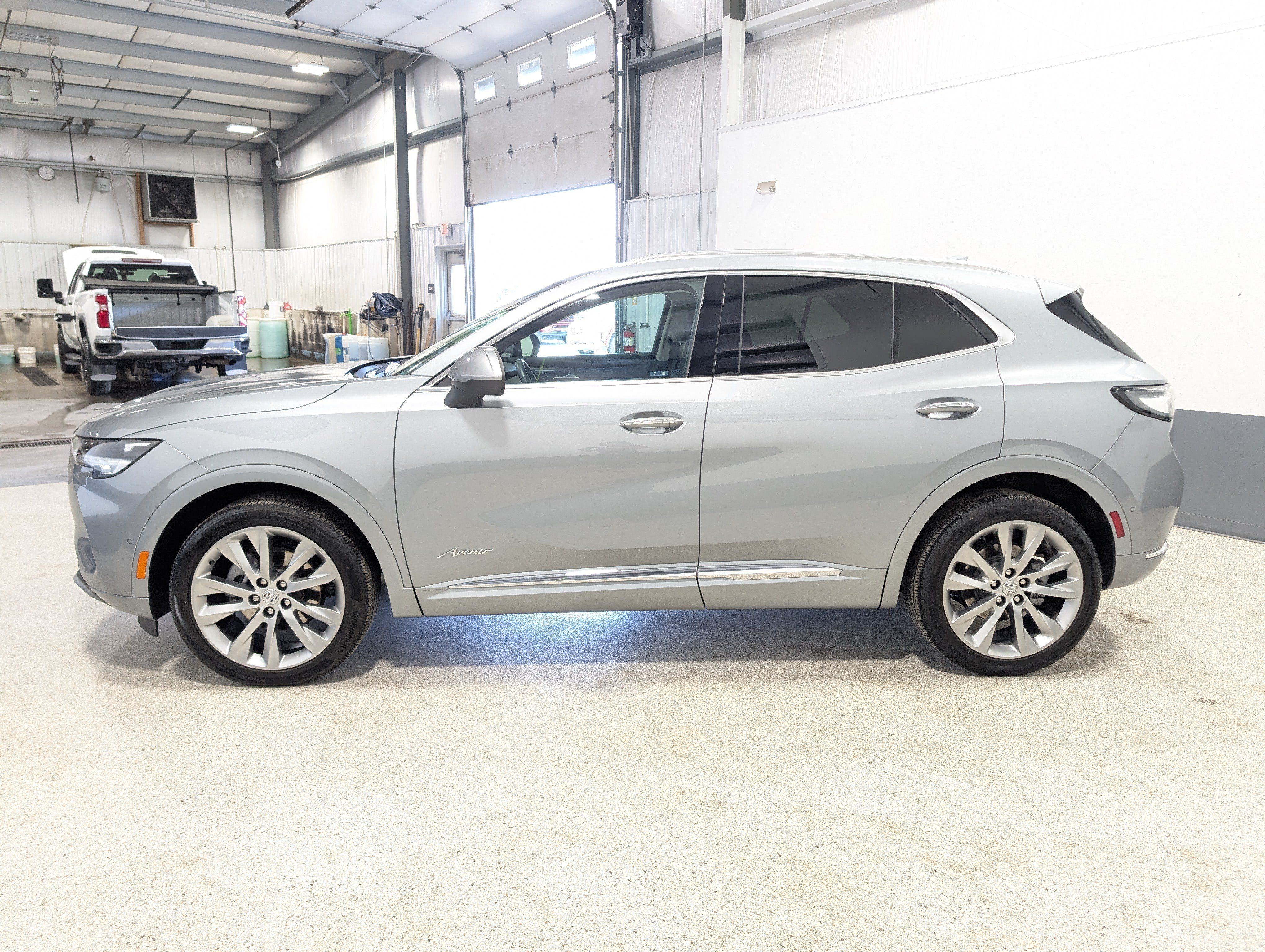 Used 2023 Buick Envision Avenir AWD/4WD image 6