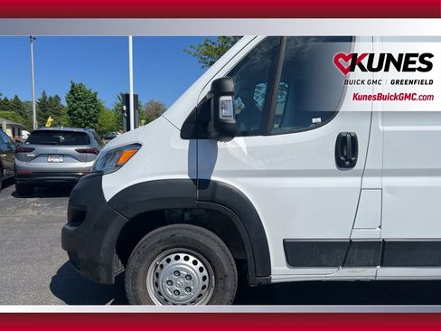 Used 2026 RAM ProMaster 2500 w/ Convenience Group FWD image 14
