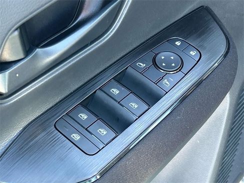 New 2026 Nissan Kicks S image 21