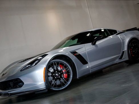 Used 2019 Chevrolet Corvette Z06 image 88