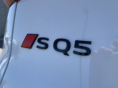 New 2026 Audi SQ5 Premium Plus AWD/4WD image 18