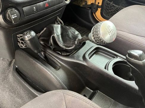 Used 2013 Jeep Wrangler Sport AWD/4WD image 24