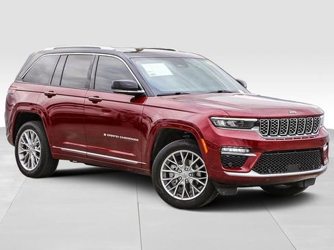 Certified 2023 Jeep Grand Cherokee Summit image 2