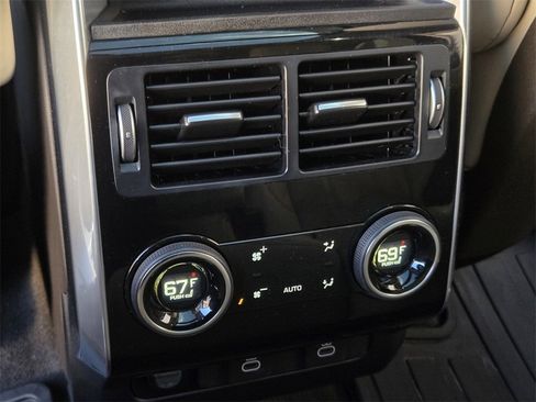 Used 2022 Land Rover Range Rover Sport HSE Silver Edition image 15