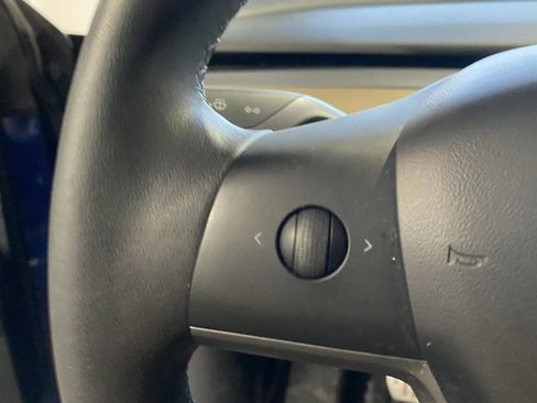 Used 2020 Tesla Model Y Performance image 18