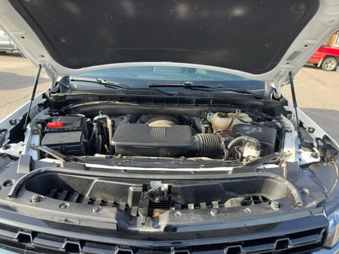 Used 2022 Chevrolet Tahoe Z71 w/ Luxury Package image 32