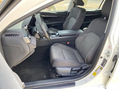 Used 2025 Toyota Camry LE image 22