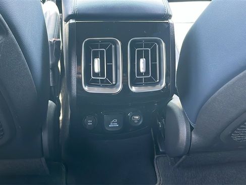 Used 2023 Kia Sorento SX Prestige image 36