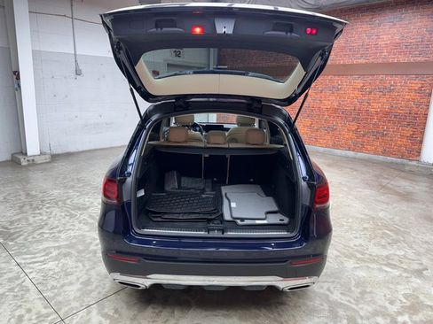 Certified 2022 Mercedes-Benz GLC 300 GLC 300 w/ Premium Package Lite image 27