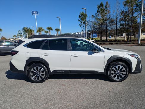 Certified 2024 Subaru Outback Limited image 3