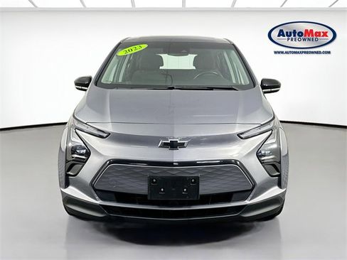 Used 2023 Chevrolet Bolt LT image 7